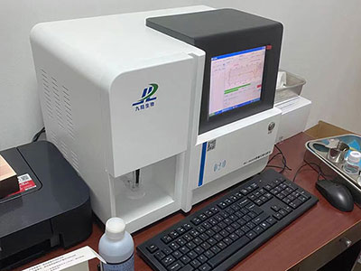陕西某医院安装微量元素分析仪